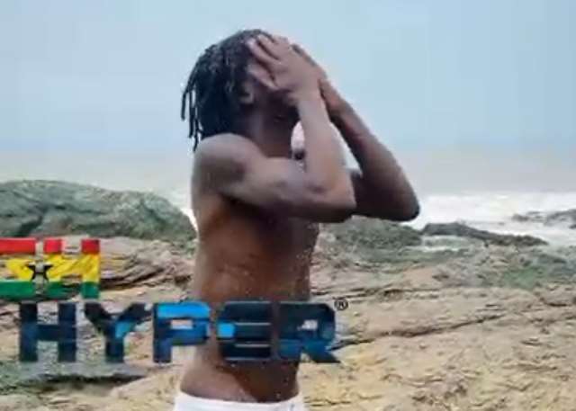 Shatta Wale undergoes spiritual cleansing at Teshie Beach after stolen Lamborghini Urus interrogation