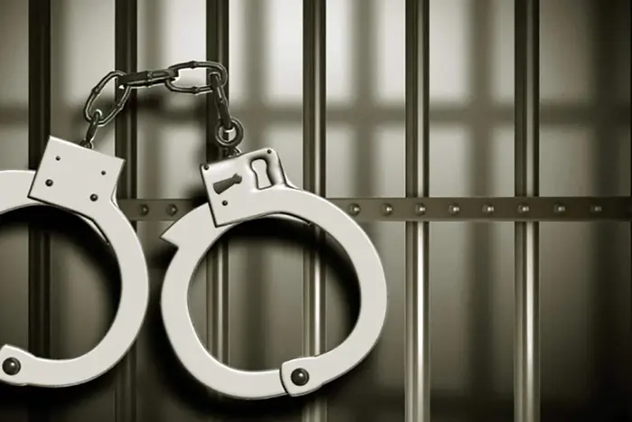 Woman arrested for hiding tramadol in meat pie to smuggle to her boyfriend in jail