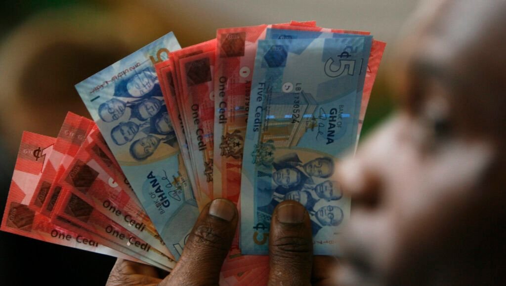 BoG Rate: Cedi buys at 11.68 to a dollar on Monday