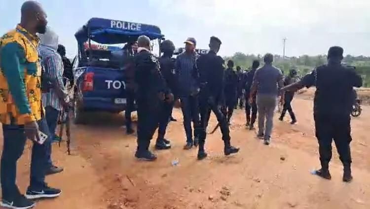 Police officer loses limb in Gomoa–Efutu land dispute