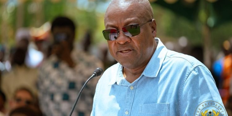 Mahama pardons 863 prisoners