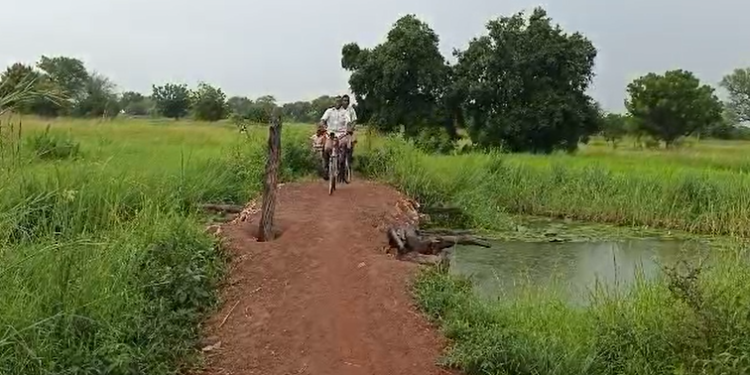 Nadowli-Kaleo: Takpo-Nyuori residents appeal for permanent bridge